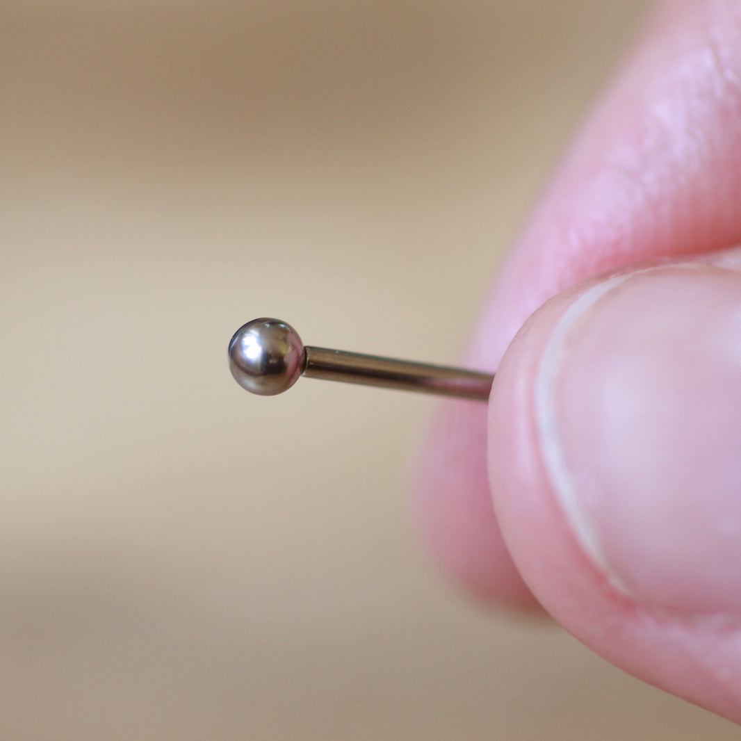 Changing your piercings yourself - how to open piercing jewelry