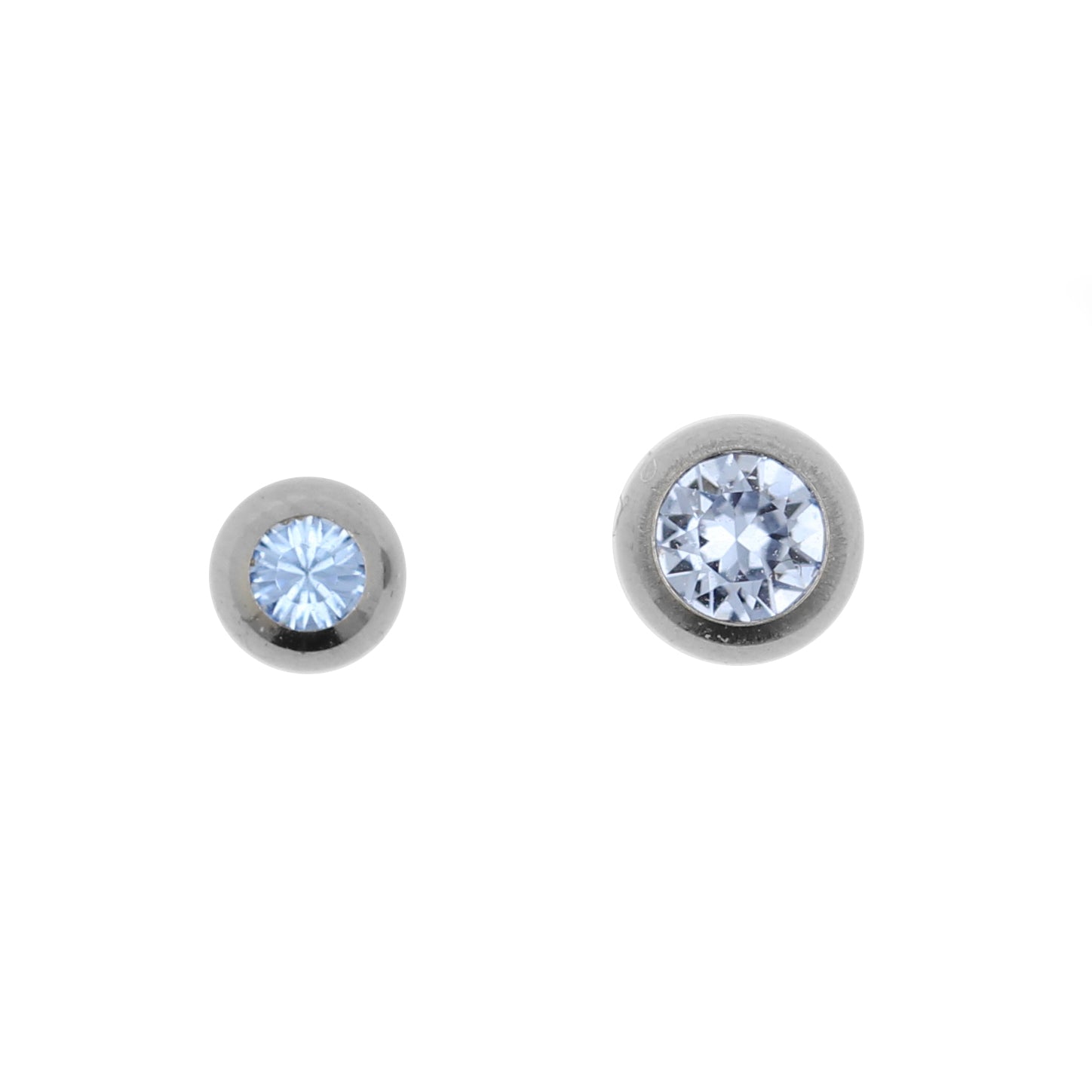 Titanium Jewelled Threaded Ball Light Blue Sapphire